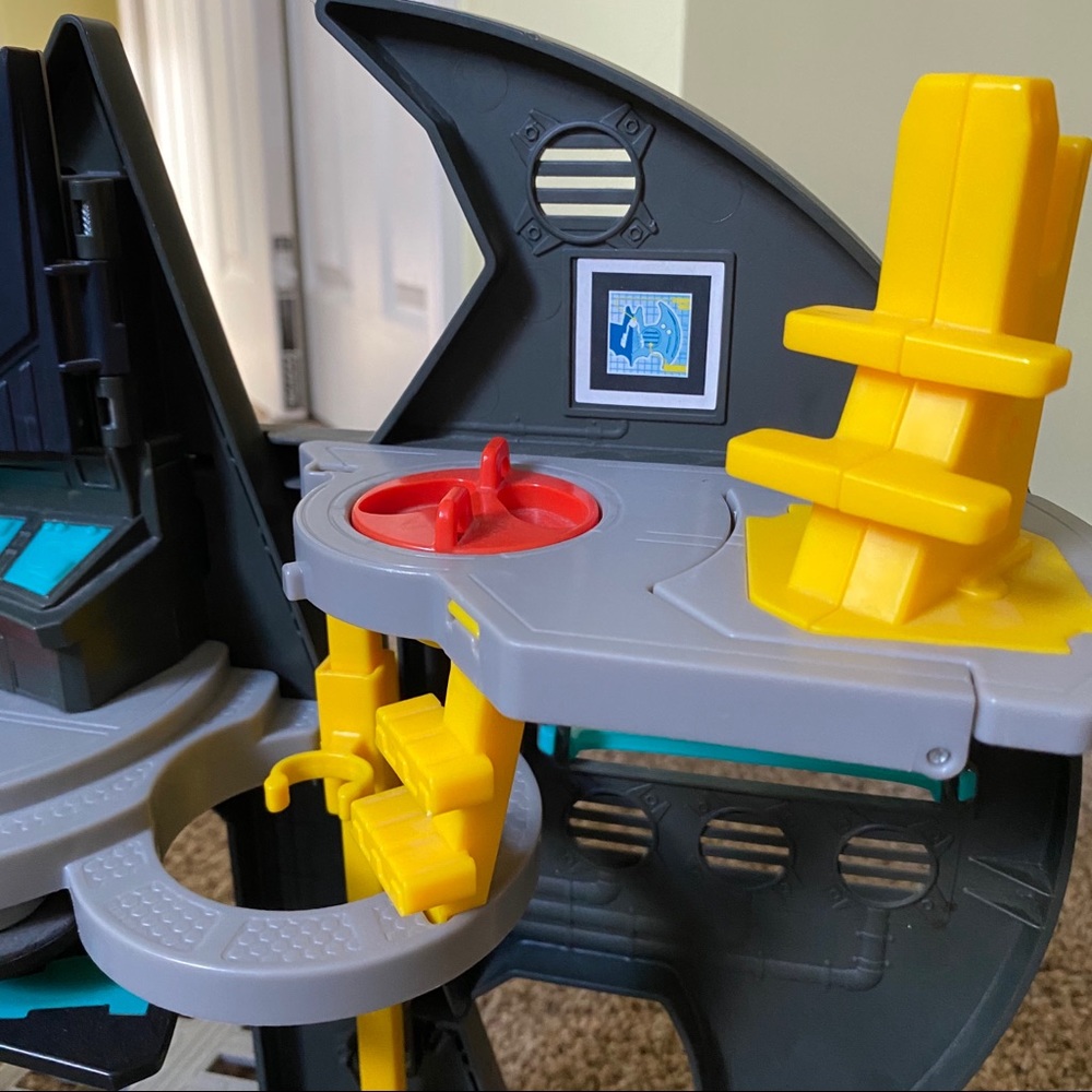 Imaginext Batcave - Picture 7 of 10